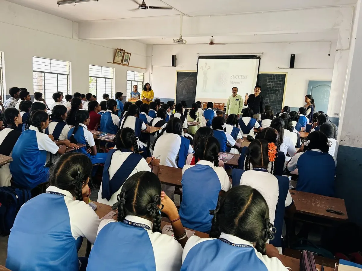Nane Nanna Shilpi workshop in session